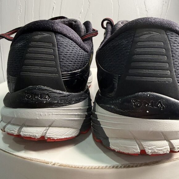 Brooks Adrenaline GTS 18 Men's black Running Sneakers size 10 - Picture 11 of 13